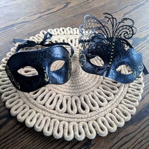 His Hers Masquerade set